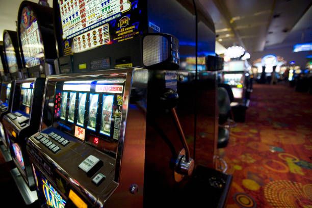 Andar Bahar bet slip on mobile phone showing game information and recent outcomes